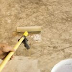 reparacion-facil-de-grietas-en-el-suelo-de-cemento